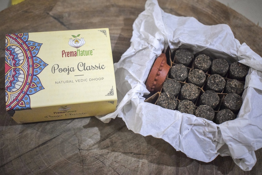 Pooja Classic dhoop (16 pcs)